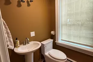 219 Broad St, Milford, PA 18337 - Photo 8