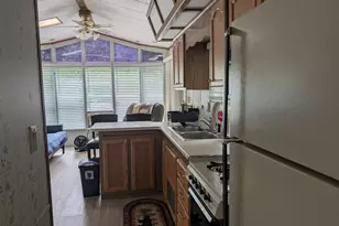 134 & 136 Wappinger Ln, Shohola, PA 18458 - Photo 10