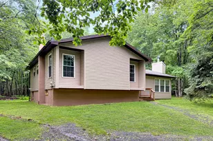 182 Southwynd Dr, Milford, PA 18337 - Photo 2