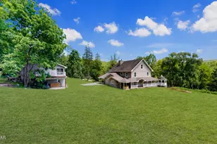 104 Masthope Plank Rd, Lackawaxen, PA 18435 - Photo 16