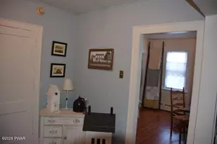 127 Valleyview Rd, Greentown, PA 18426 - Photo 16