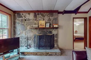 153 Mountain Lake Dr, Dingmans Ferry, PA 18328 - Photo 14