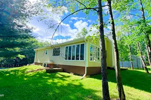 1020 Arrowhead Ct, Lake Ariel, PA 18436 - Photo 4