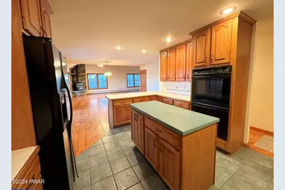 109 Mountain Laurel Lane, Tafton, PA 18464 - Photo 10