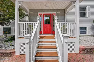 127 High Meadow Dr, Milford, PA 18337 - Photo 2