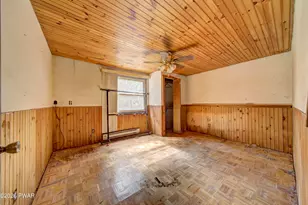 119 Galahad Rd, Greeley, PA 18425 - Photo 16