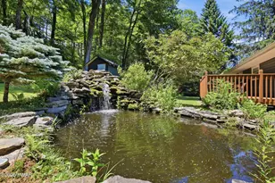 133 Wynooska Rd, Greentown, PA 18426 - Photo 2
