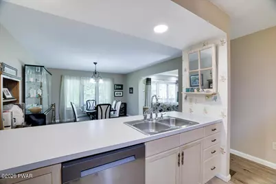 508 Crest Drive, Hawley, PA 18428 - Photo 16