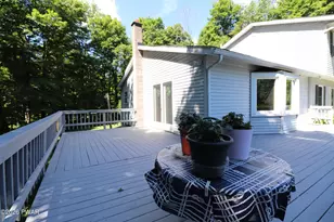 131B Hilltop Rd, Newfoundland, PA 18445 - Photo 12