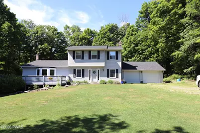 131B Hilltop Road, Newfoundland, PA 18445 - Photo 2