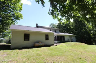 131B Hilltop Rd, Newfoundland, PA 18445 - Photo 10