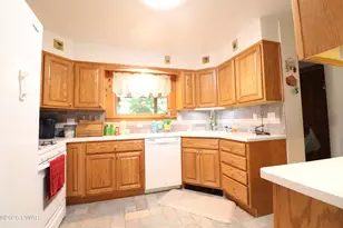 131B Hilltop Rd, Newfoundland, PA 18445 - Photo 18