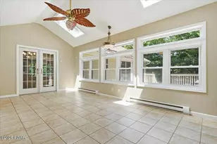 18 Holiday Dr, Hawley, PA 18428 - Photo 18