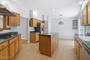 18 Holiday Dr, Hawley, PA 18428 - Photo 10