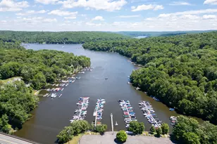 147 Bear Rock Rd, Lake Ariel, PA 18436 - Photo 2