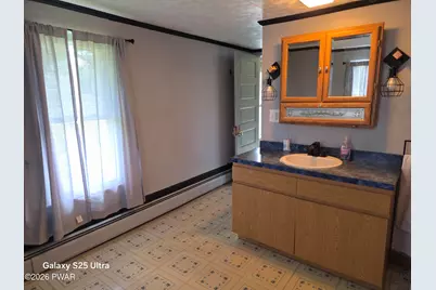 142 Center Street, Waymart, PA 18472 - Photo 18