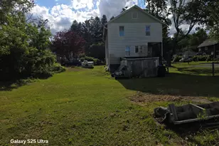 142 Center St, Waymart, PA 18472 - Photo 4