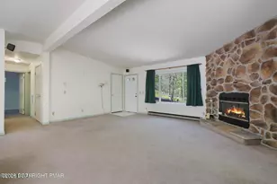 140 Whippoorwill Dr, Bushkill, PA 18324 - Photo 6