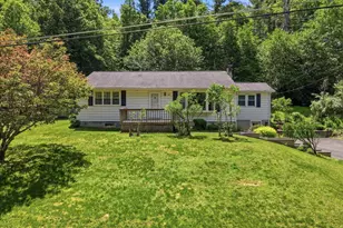 1044 Bartonsville Woods Rd, Stroudsburg, PA 18360 - Photo 2