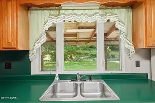 1044 Bartonsville Woods Rd, Stroudsburg, PA 18360 - Photo 14