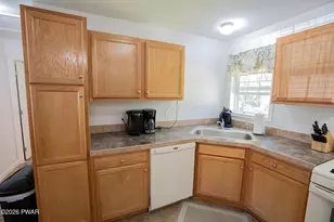 1066 Shadylane Dr, Newfoundland, PA 18445 - Photo 14