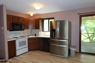 804 Wagoner Pl, Hawley, PA 18428 - Photo 12