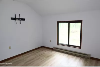 804 Wagoner Place, Hawley, PA 18428 - Photo 32