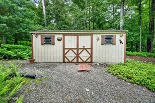 112 Forest Ln, Greentown, PA 18426 - Photo 18