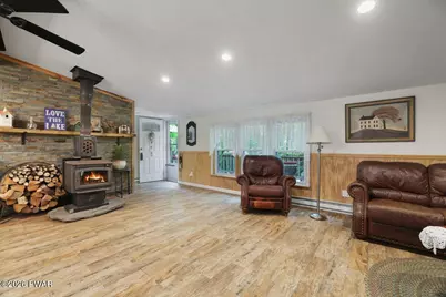 110 E Shore Drive, Hawley, PA 18428 - Photo 10