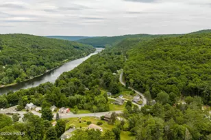 696 Pennsylvania 590, Lackawaxen, PA 18435 - Photo 32