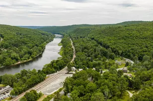 696 Pennsylvania 590, Lackawaxen, PA 18435 - Photo 34