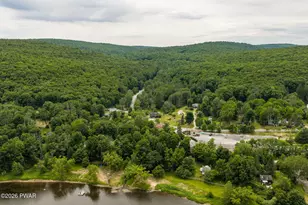 696 Pennsylvania 590, Lackawaxen, PA 18435 - Photo 38