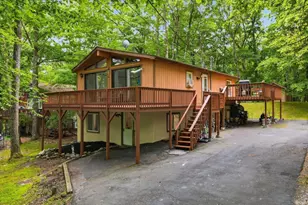 105 Doe Loop, Bushkill, PA 18324 - Photo 1