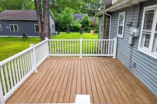 102 Flos Mar Dr, Greentown, PA 18426 - Photo 4