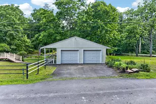 103 Compton Ct, Millrift, PA 18340 - Photo 10