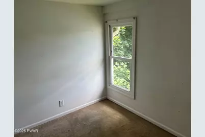 302 Chestnut Avenue, Hawley, PA 18428 - Photo 16