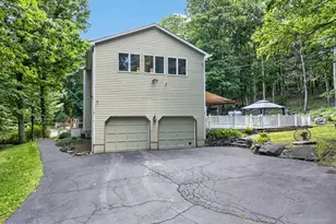114 Sawkill Dr, Milford, PA 18337 - Photo 2