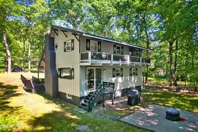 326 Gold Finch Road, Bushkill, PA 18324 - Photo 2