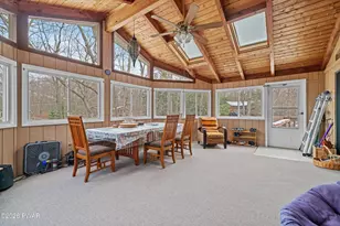 800 Jefferson Ct, Lords Valley, PA 18428 - Photo 10