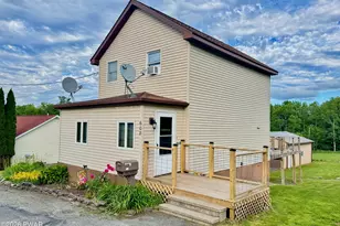 608 1st St, Richmondale, PA 18421 - Photo 2