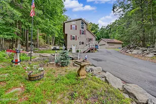 141 Paper Birch S, Tafton, PA 18464 - Photo 4