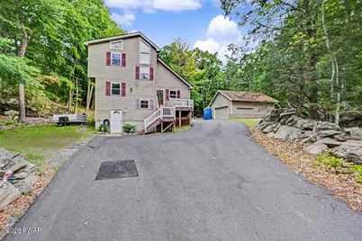 141 Paper Birch S, Tafton, PA 18464 - Photo 8