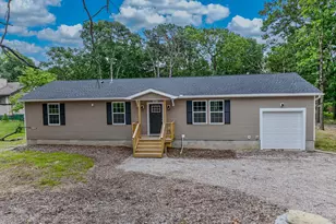 515 Hummingbird Ct, Bushkill, PA 18324 - Photo 2