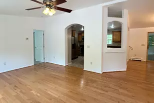 13 Sandy Ct, Lake Ariel, PA 18436 - Photo 4