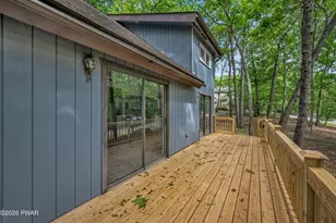 2306 Chatham Ct, Bushkill, PA 18324 - Photo 28