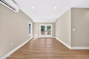 215 Lennon Rd, Greentown, PA 18426 - Photo 6
