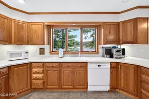 430 W Shore Dr, Hawley, PA 18428 - Photo 6