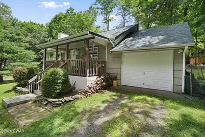 107 Maple Drive, Greentown, PA 18426 - Photo 4