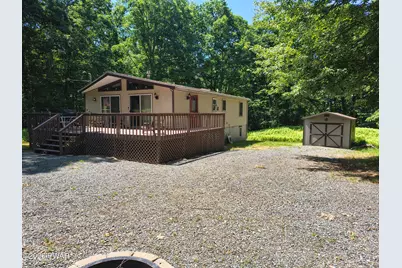 106 Pine Place, Hawley, PA 18428 - Photo 2