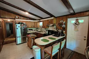 106 Pine Pl, Hawley, PA 18428 - Photo 18